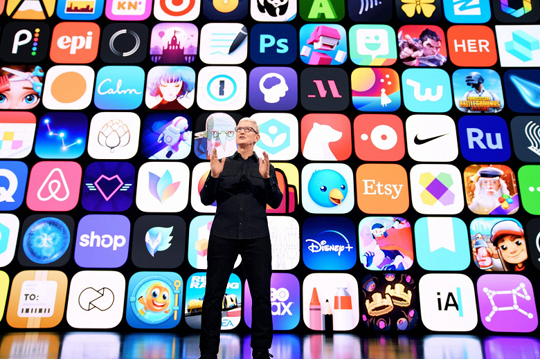 Магазин приложений Apple App Store «стал кишащим рекламой подражателем самого себя», считает бывший старший менеджер компании