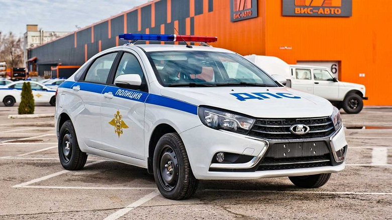 patrulnaya-lada-vesta_large.png