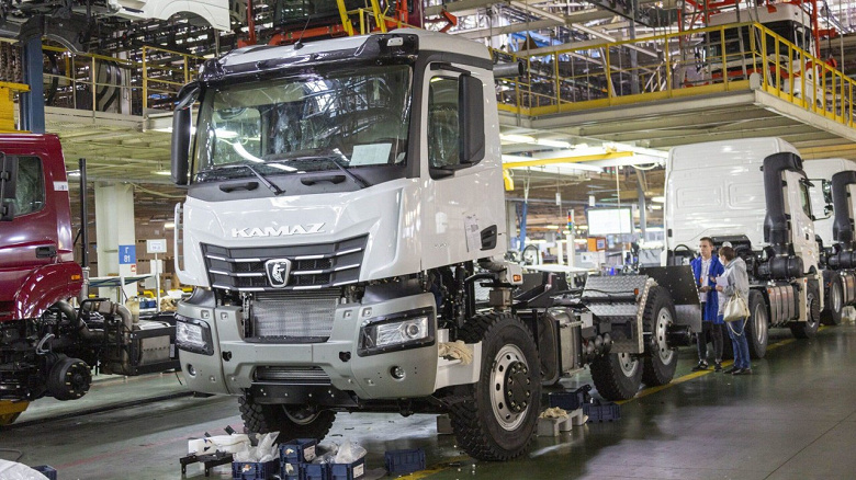 КамАЗ начнёт производство импортозамещенных грузовиков К5 — и сразу огромными партиями
