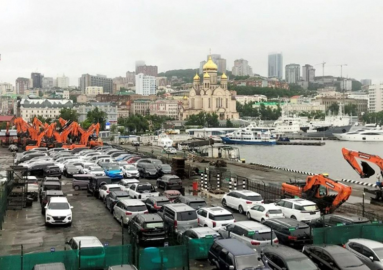 В Японии призывают запретить экспорт бывших в употреблении автомобилей в Россию