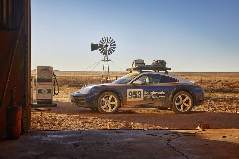 240 km/h, adjustable ground clearance and acceleration from 0 to 100 km/h in 3.4 seconds. Presented SUV Porsche 911 Dakar