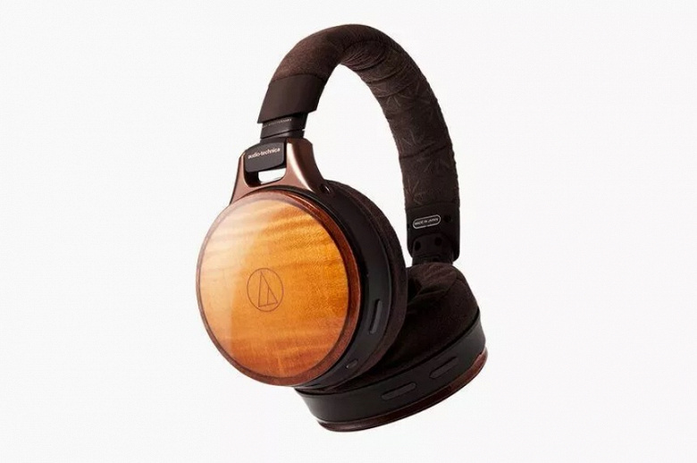 В комплект к гитаре: Audio Technica представила деревянные беспроводные наушники