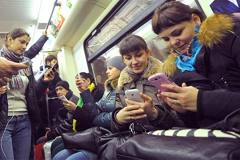 «Разогнался без Wi-Fi»: скорость мобильного интернета в метро в Москве взлетела вдвое