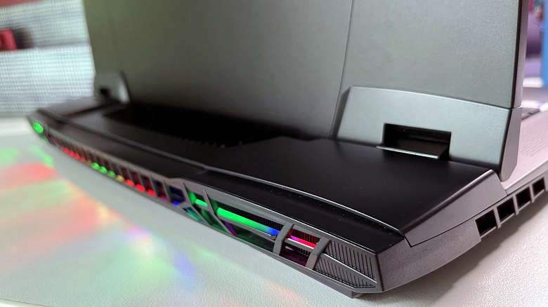 Этот ноутбук даст фору многим геймерским ПК? MSI готовит новую версию монструозного Titan GT77