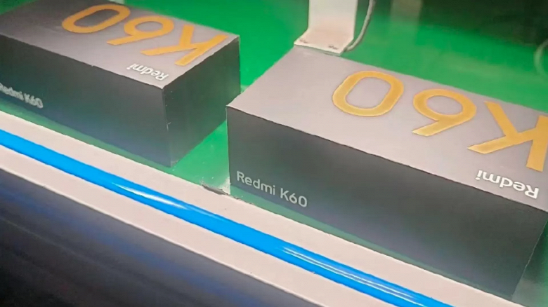 Вся линейка Redmi K60 получит 16 ГБ оперативной и 512 ГБ флеш-памяти. Топовой версии достанется LPDDR5X и UFS 4.0
