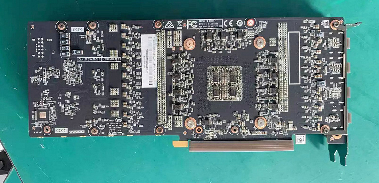 Уникальная GeForce RTX 4090 с «турбиной». В Китае появилась необычная модель неизвестного производителя