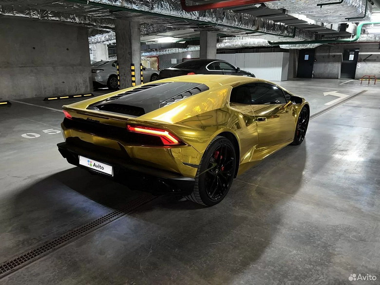 В Москве продают «золотой» Lamborghini Huracan чуть ли не за 20 млн рублей