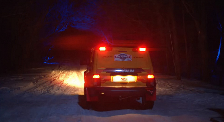 Lada спасает Новый год. Гоночная команда Lada Sport выпустила новогодний видеоролик