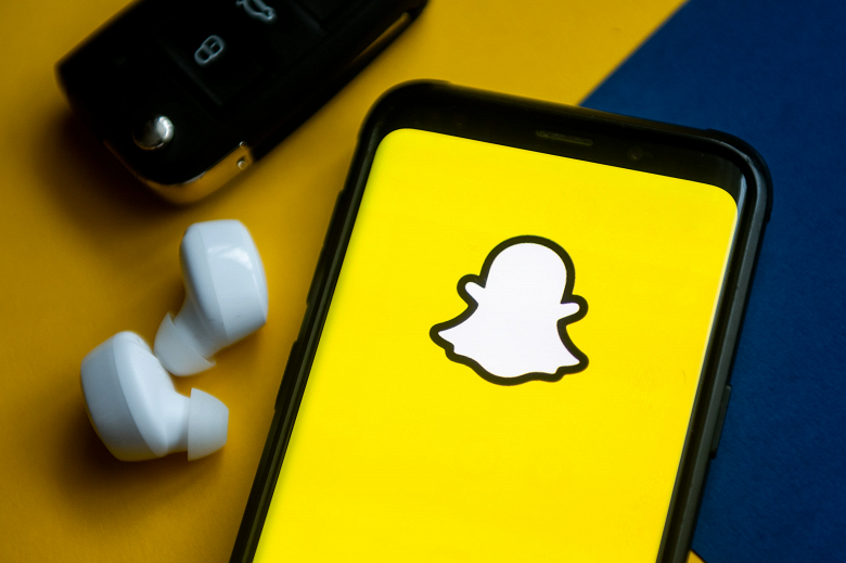 Самым популярным мессенджером в России на iOS неожиданно стал Snapchat