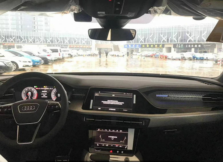 Абсолютная новинка Audi добралась до России. Дилер привез 7-местный кроссовер Audi Q6 из Китая – он даже больше европейского Q7