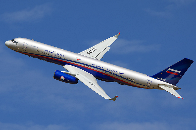Россияне будут летать на Ту-214: планируется выпуск не менее 10 самолётов в год