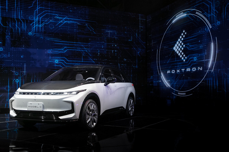 Foxconn Foxtron Model C 7-seater electric crossover with acceleration to 100 km/h in 3.8 seconds will go on sale in the fourth quarter of this year