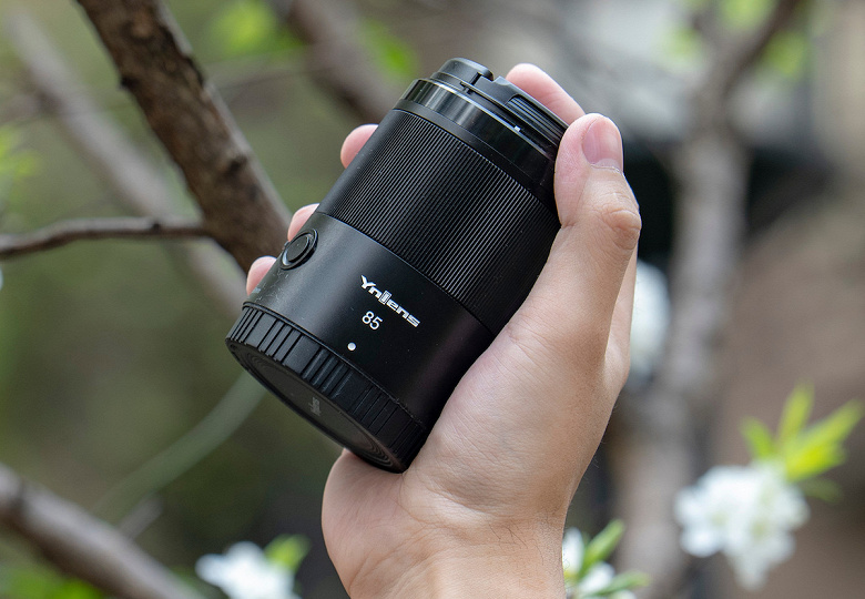 Yongnuo YN85mm F1.8Z DF DSM lens designed for Nikon Z cameras