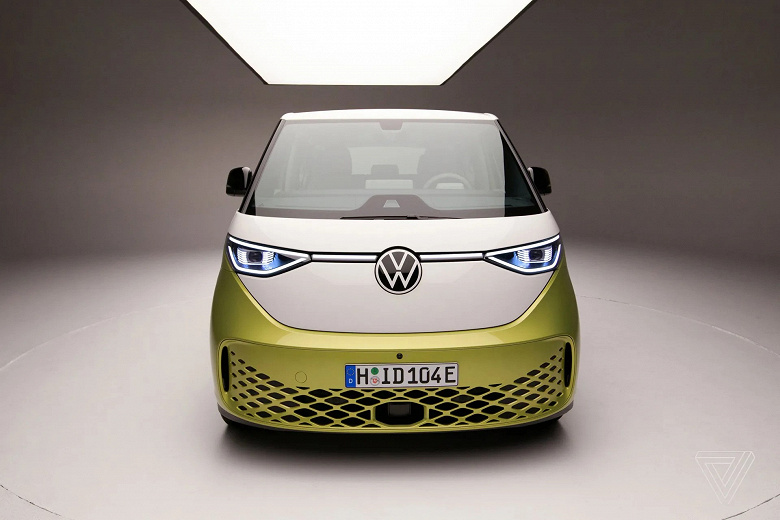 Volkswagen возродила легендарный «хиппимобиль». Представлен электрический микроавтобус ID. Buzz