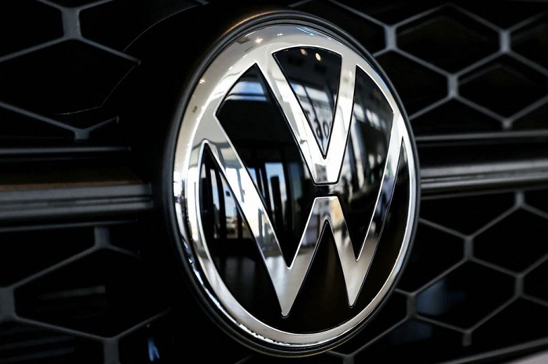 По словам финансового директора Volkswagen, дефицит микросхем продлится до 2024 года