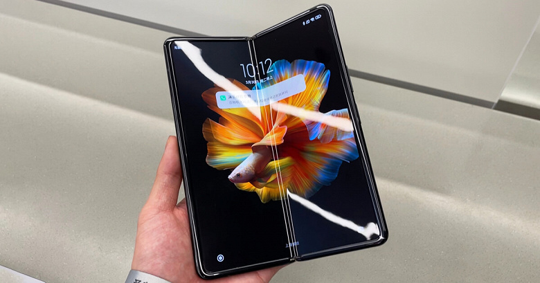 Xiaomi Mix Fold 2 will be similar to Xiaomi 12 Ultra.  Both phones will be released in June