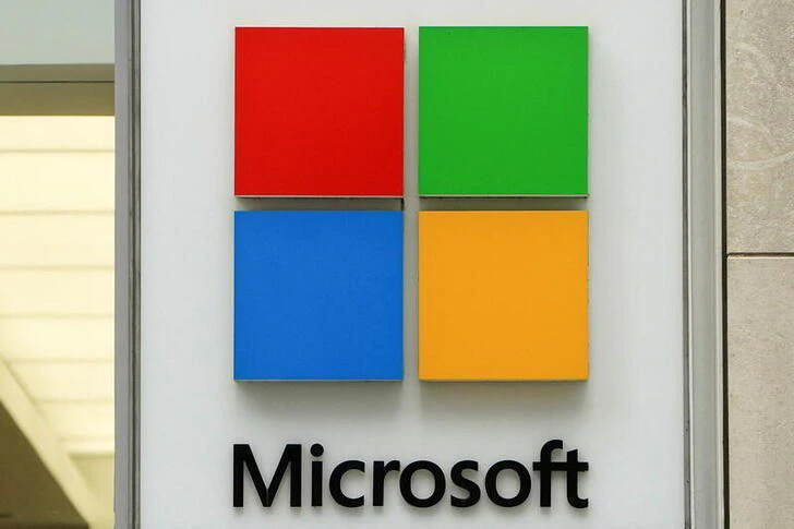 Microsoft не хочет уходить с российского рынка. Некоторые сотрудники возмущены таким решением