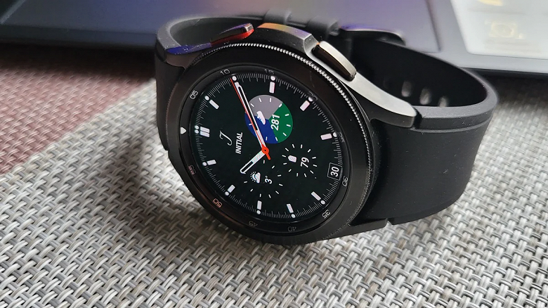 Samsung Galaxy Watch 4 Classic с LTE с годовой гарантией и скидкой 170 долларов: «Они на 100% функциональны и почти идеальны по внешнему состоянию»