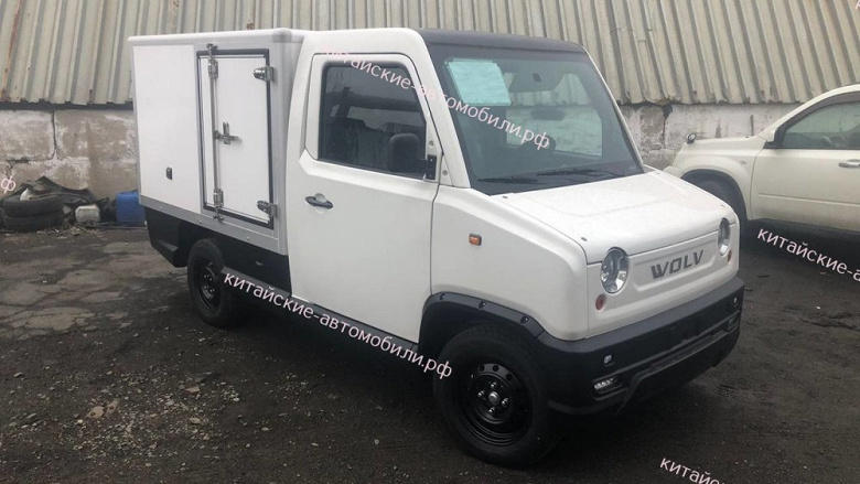 A small electric Chinese truck with a load capacity of 1 ton. WOLV FC25 has already been spotted in Russia