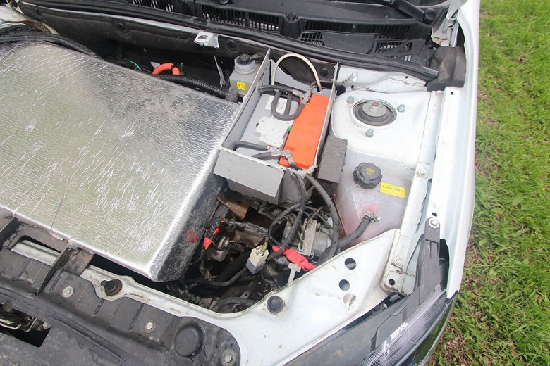 Таким будет мелкосерийный российский электромобиль на базе Lada Granta. Все подробности о проекте Nemo из Нижнего Новгорода, который имеет кое-что общее с Nissan Leaf