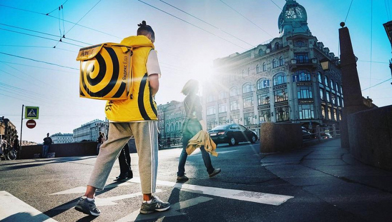 В «Яндекс Еде» отреагировали на сообщение об утечке персональных данных курьеров 