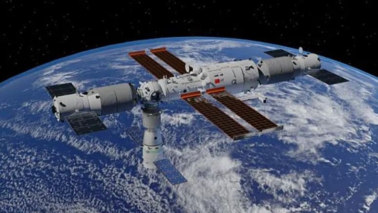 Китай запустил на орбиту космический грузовик