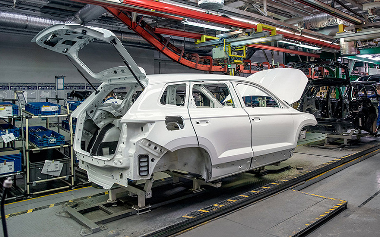 Volkswagen скорее всего откажется от завода в Нижнем Новгороде, но полностью сворачивать производство не хочет. Новые подробности об уходе Volkswagen Group из России
