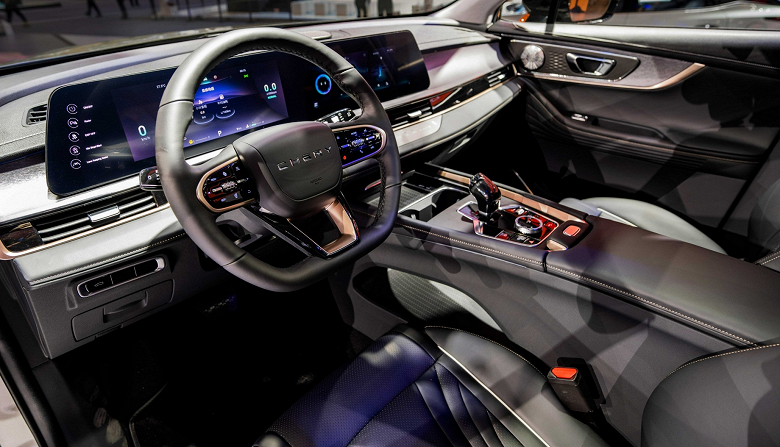 Анонсирована российская премьера футуристичного кроссовера Chery Omoda 5