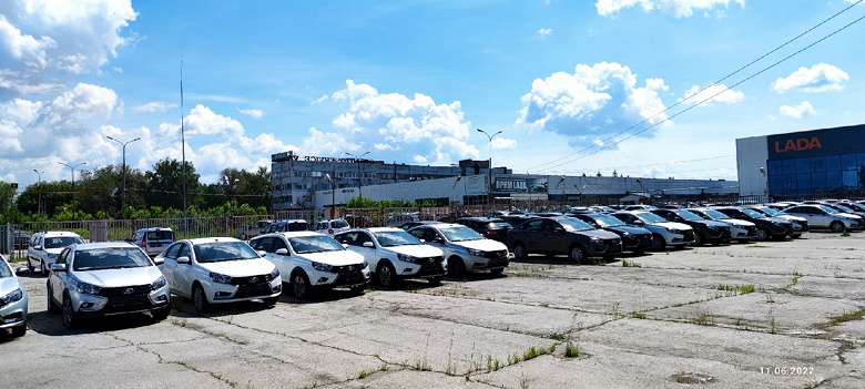 Сотрудники «АвтоВАЗа» не хотят выкупать автомобили Lada даже со скидками