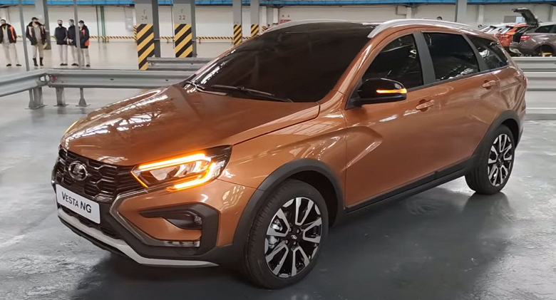 Вы продаёте Lada Vesta NG или только показываете? Новые автомобили уже отправились к дилерам, но продажи в этом году не начнутся