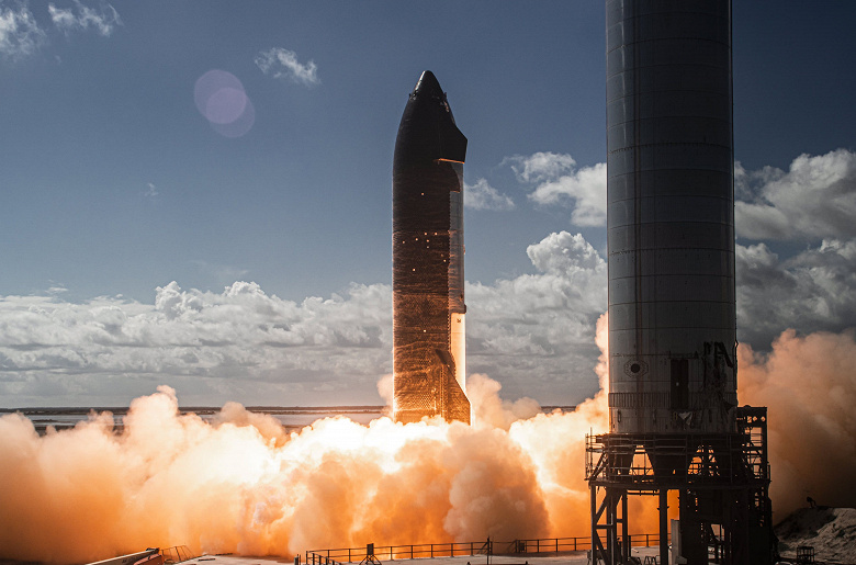 Самой большой ракете в истории SpaceX Starship не разрешают взлететь