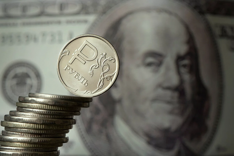 50 рублей за доллар — не предел? Правительство не исключает проведения валютных интервенций для стабилизации рубля