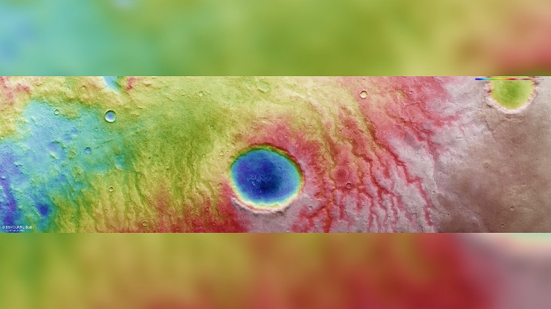 Европейская станция обнаружила «жуткий глаз», который смотрит на неё с Марса
