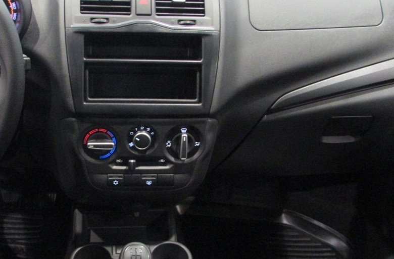 АвтоВАЗ добавит кондиционер «антикризисной» Lada Granta, самому доступному новому автомобилю в России