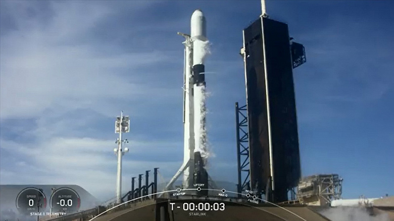 SpaceX вывела на орбиту 53 спутника Starlink. Предыдущий запуск Starlink состоялся всего два дня тому назад