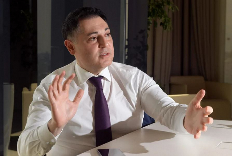 Ситуация «сложная, но не безвыходная». «МегаФон» рассматривает закупку ...