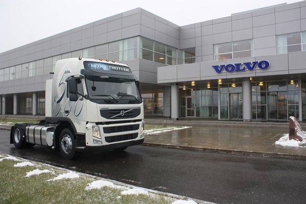 Шансы на возобновление производства грузовиков Volvo в России тают: компания начинает сокращение штата работников калужского завода