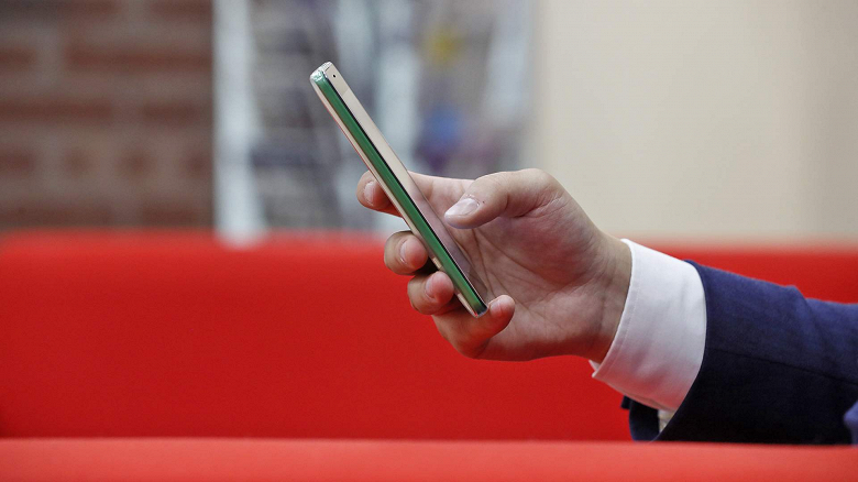 iPhone 11 лидирует очень уверенно: самые популярные смартфоны в России по данным операторов