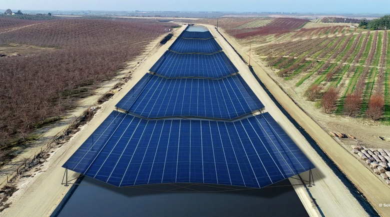 Уникальный проект Nexus: солнечные панели над водными каналами