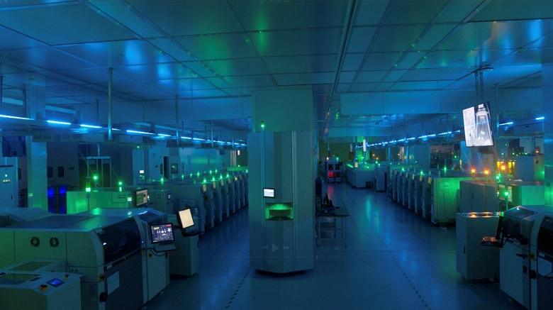 Samsung отстаёт от Xiaomi на 10 лет. Компания построит полностью роботизированный завод по производству смартфонов к 2030 году