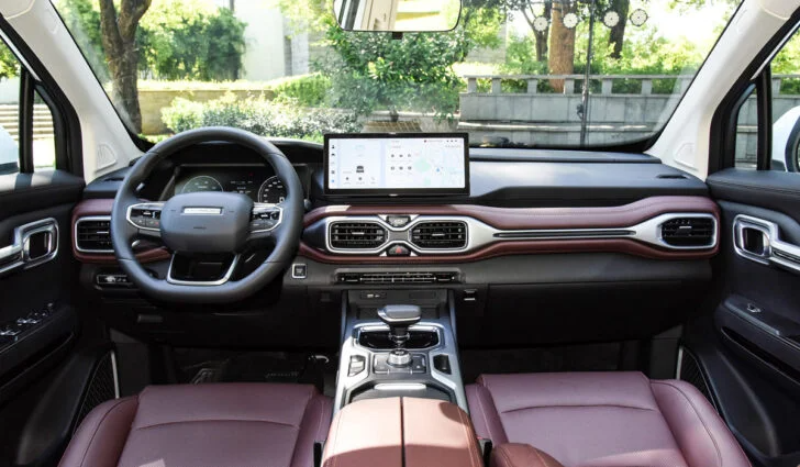 Это первый электрический пикап Geely: подробности о Radar RD6