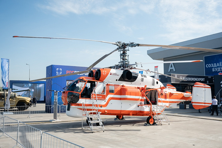 Не только оружие: на форуме «Армия-2022» показали улучшенный пожарный вертолёт Ка-32А11М