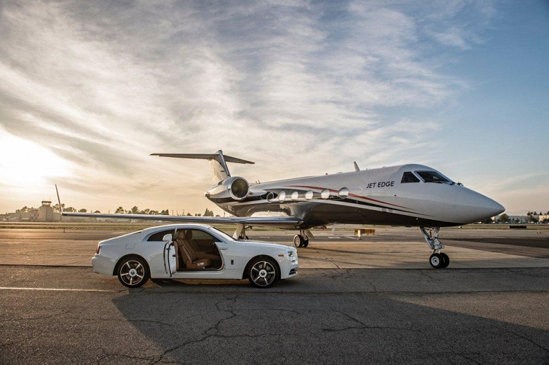 «Они буквально отравляют нас», — полёты частных самолётов предлагают запретить во Франции