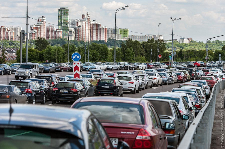 В России зарегистрировано более 53 млн машин