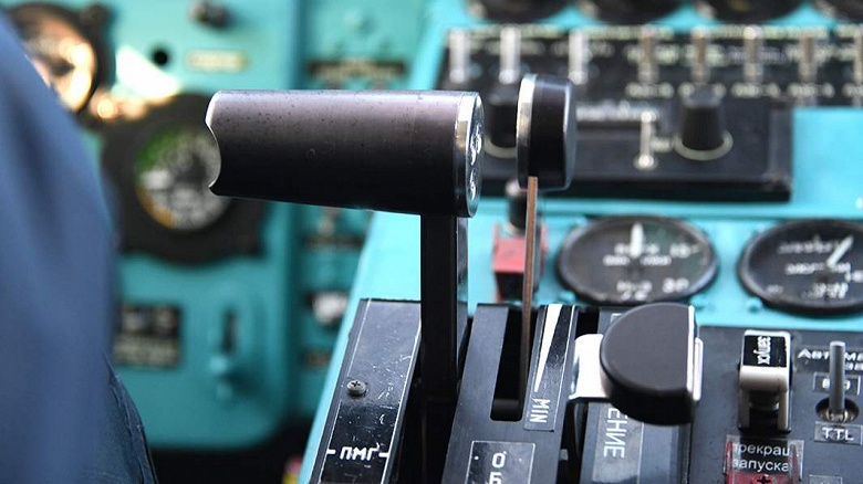 Малая авиация России может остаться без основного самолёта. Минпромторг не спешит финансировать замену американского двигателя для ТВС-2МС (Ан-2) на российский аналог