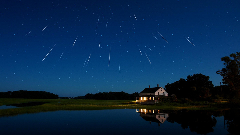 Ночью можно будет наблюдать до 100 метеоров в час. В ночь с 11 на 12 августа – пик летнего звездопада Персеиды