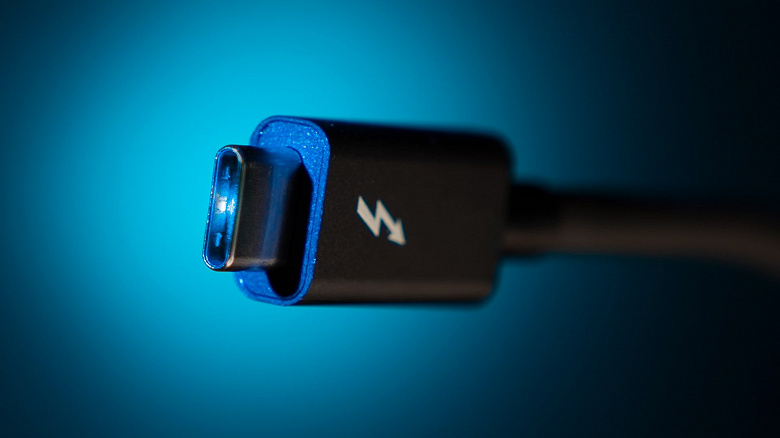 Thunderbolt ist nicht mehr schneller als USB. Intel zeigte die Arbeit einer neuen Version der Schnittstelle, aber in Bezug auf die Geschwindigkeit ist es USB 4 v2.0