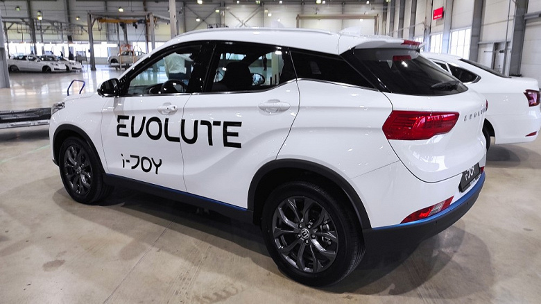 What is the Russian electric crossover Evolute i-JOY for 3.5 million rubles? The first review of the novelty has been published