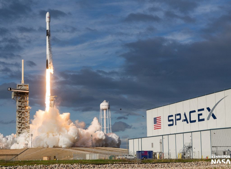 Европейское космическое агентство нашло замену ракете «Союз» для запуска телескопа Euclid. Это сделает американская Falcon 9 компании SpaceX