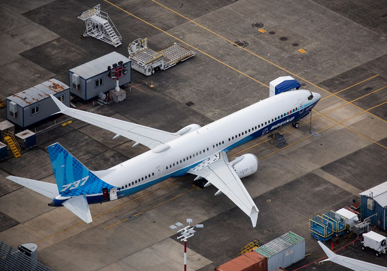 Китайский COMAC C919 уже готов к коммерческим перевозкам, а Boeing все никак не может поднять в воздух свой 737 Max 10. Одобрение этой модели ожидается только летом 2023 года